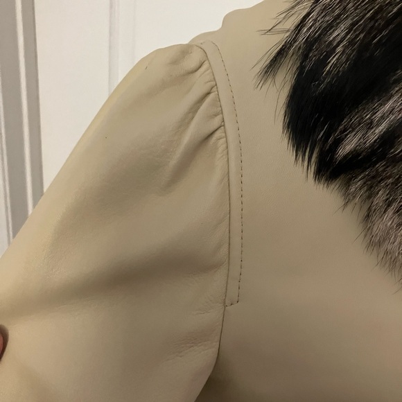 SALE 🛍️Pollini Butter Cream Premium Italian Leather with Fur Collar Vintage Y2K - Picture 14 of 16
